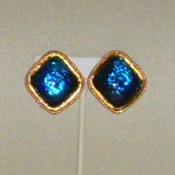 KENNETH JAY LANE Caprianti Collection for Avon Earrings - Picture 8 of 14